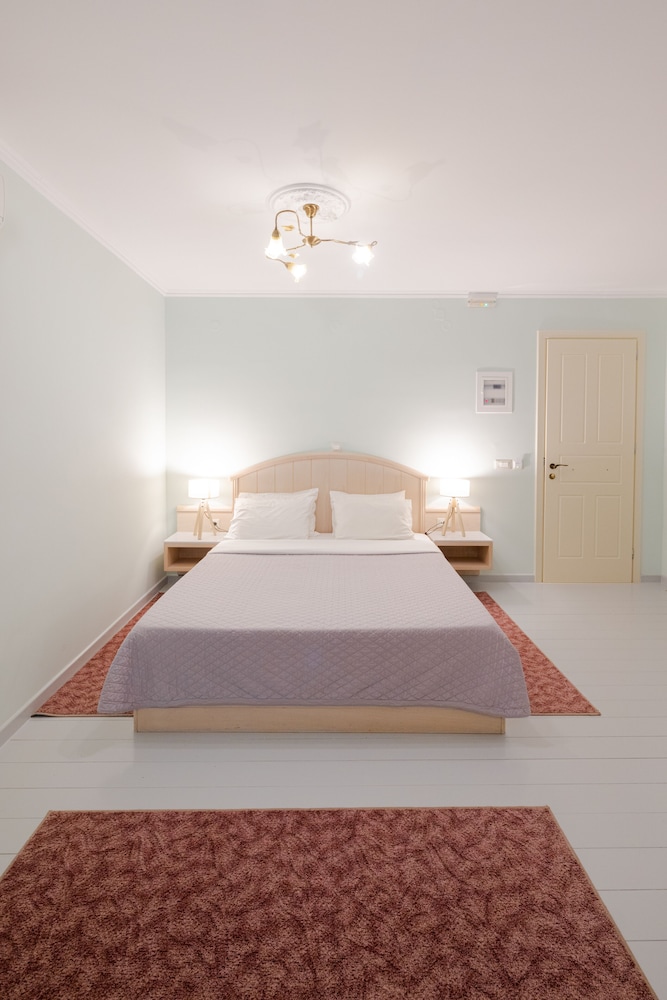 999 Luxury Hotel 14/53
