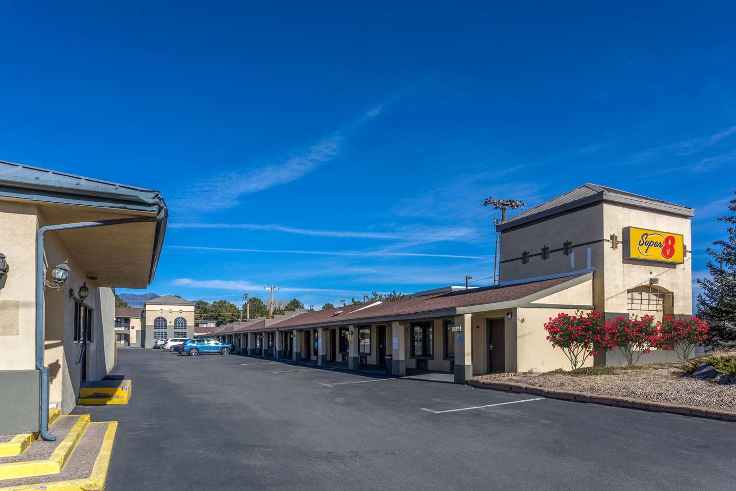 Super 8 by Wyndham NAU/Downtown Conference Center 25/30