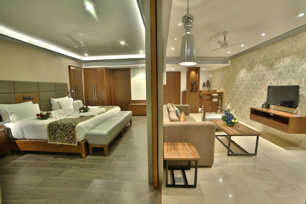 JAISAMAND ISLAND RESORT 11/67