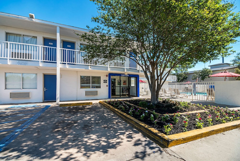 Motel6 Corpus Christi Northwest 38/44