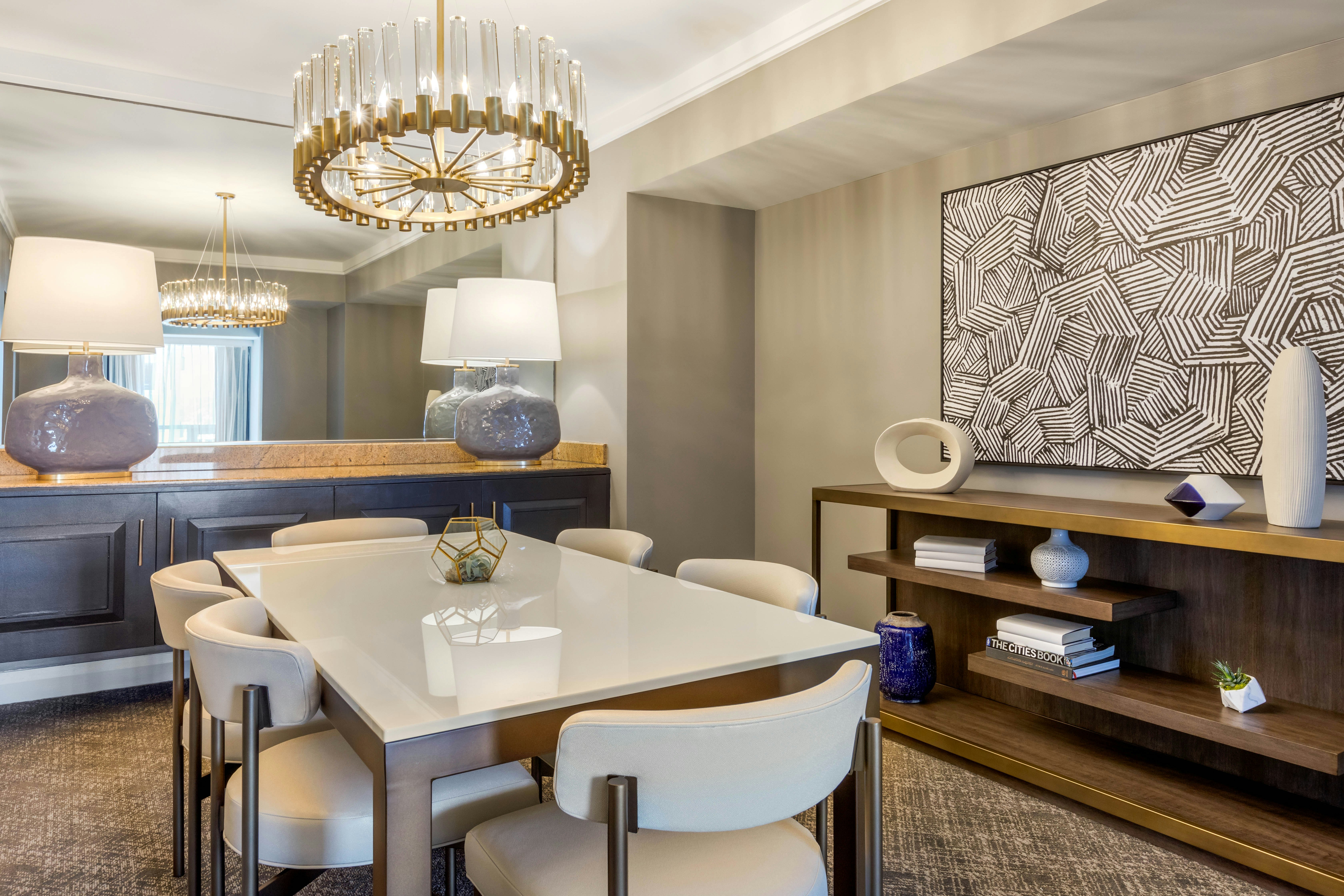 Omni Los Angeles Hotel At California Plaza 62/81