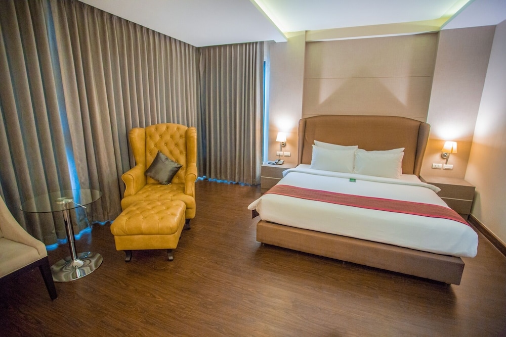 The Cheewin Hotel & Convention 13/25