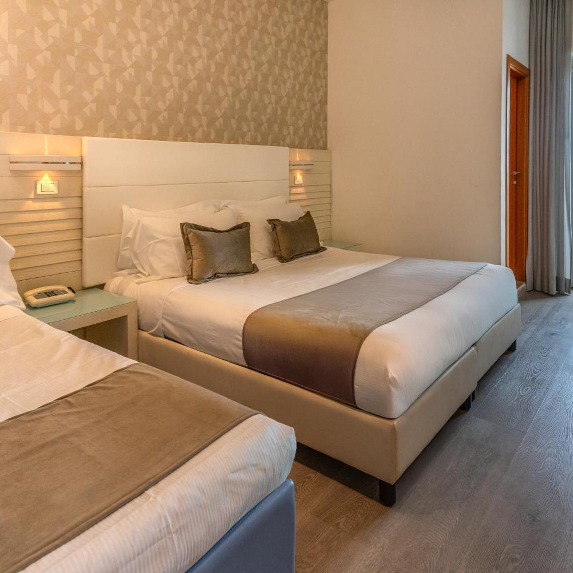 Club Hotel 14/46