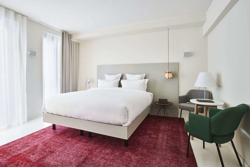 9hotel Sablon 26/73
