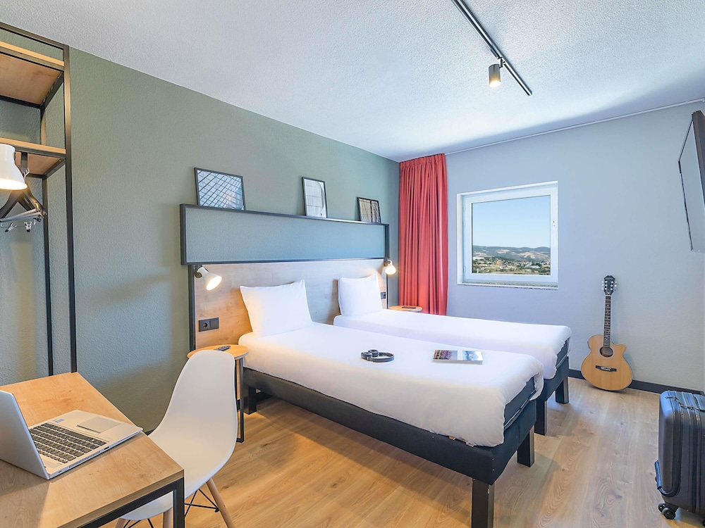 Ibis Braganca Hotel 29/64