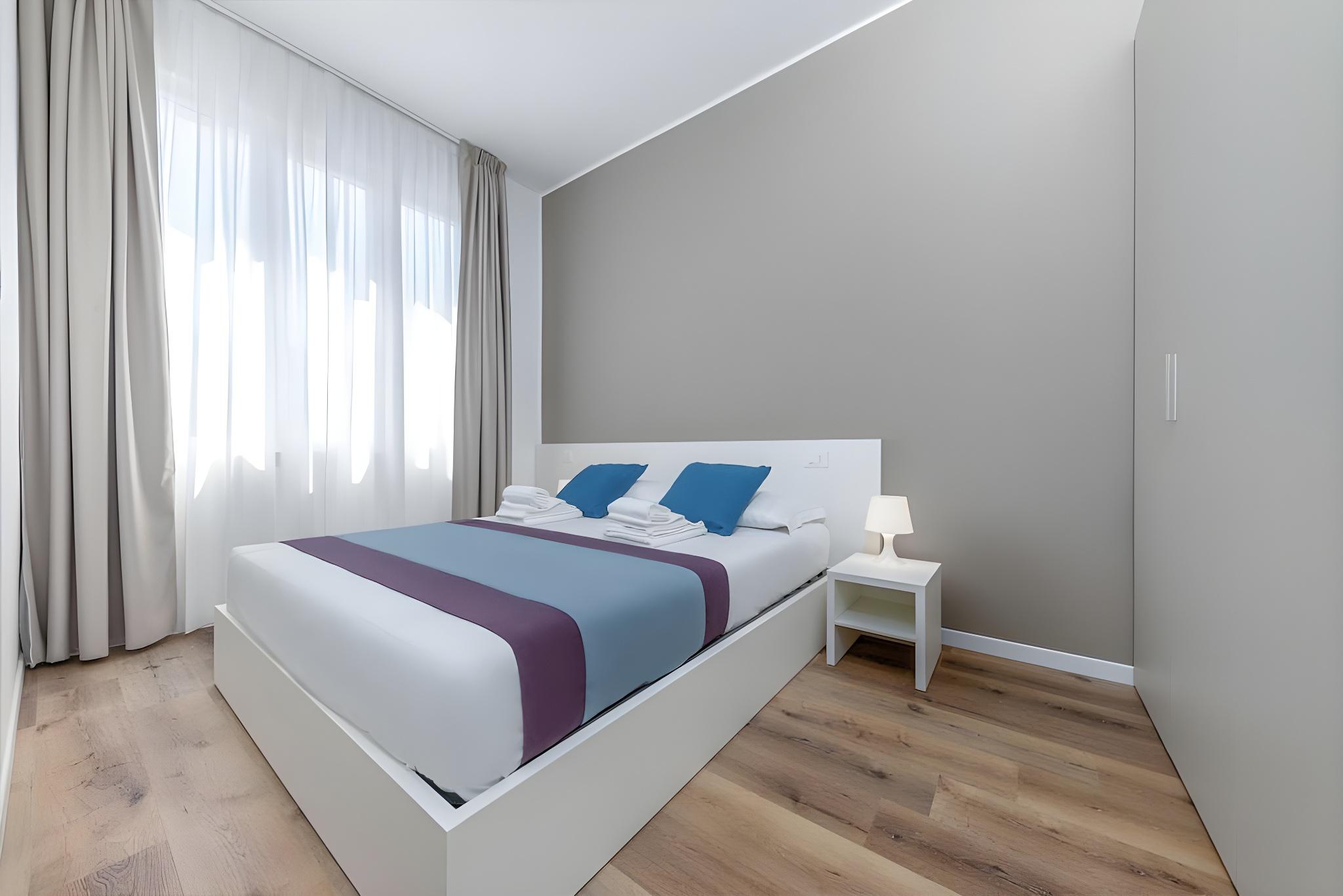 Deluxe, Apartment