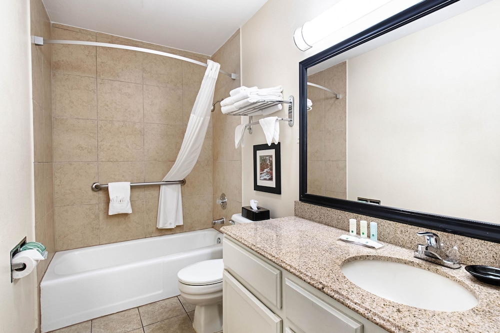 Quality Inn Near Lake Marble Falls 20/42