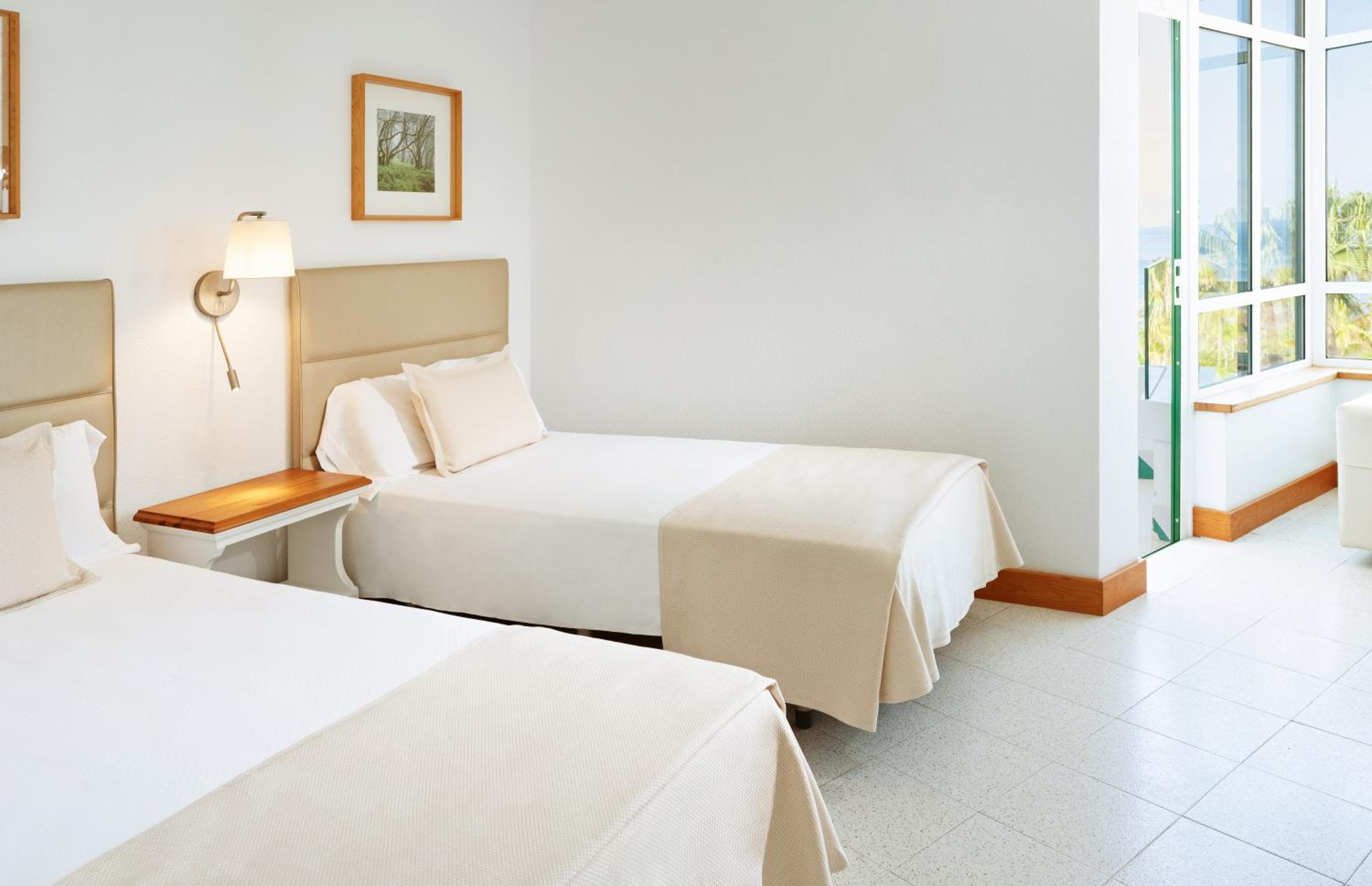 Superior, Studio, Ocean View