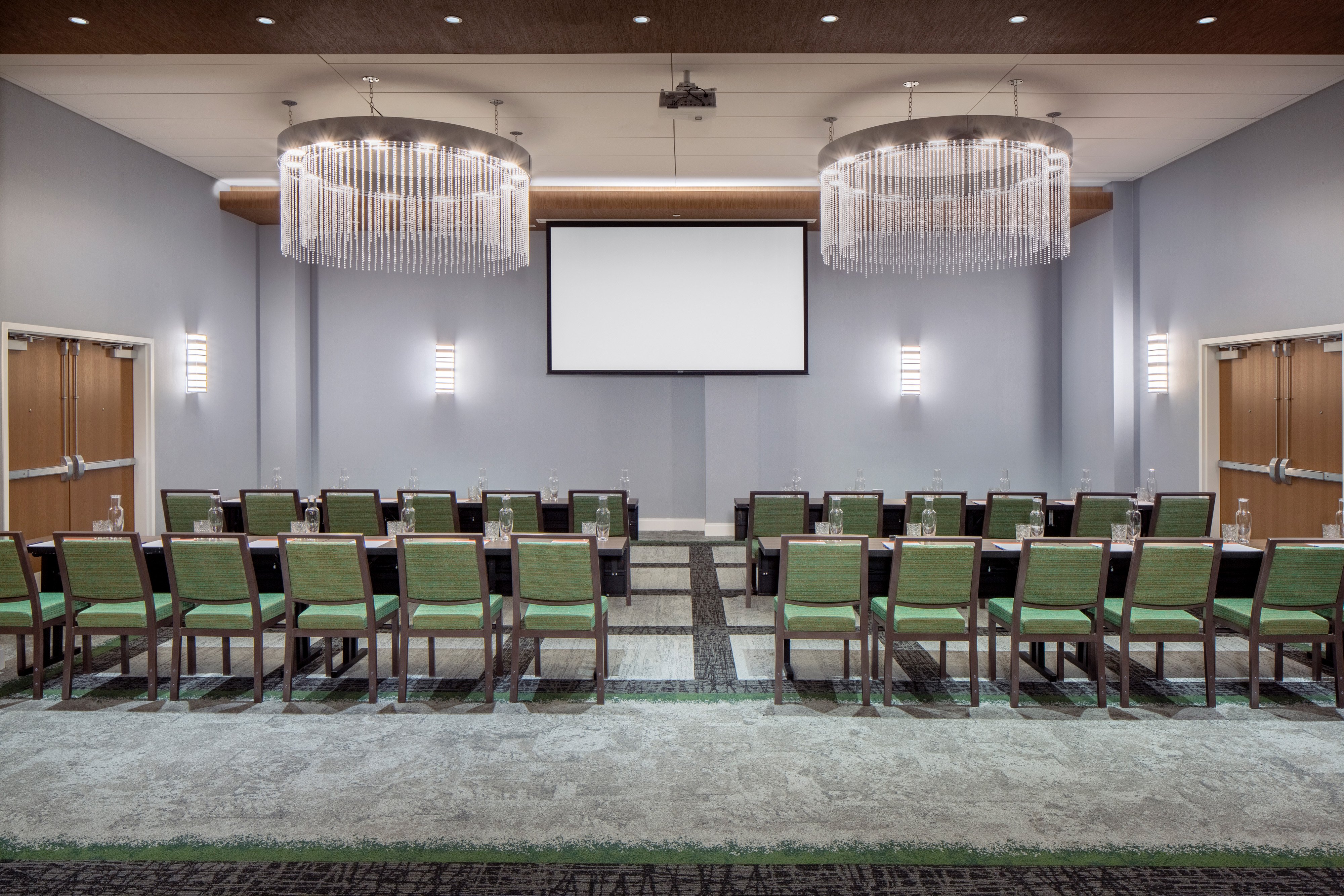Hotel Indigo Gainesville-Celebration Pointe 55/71