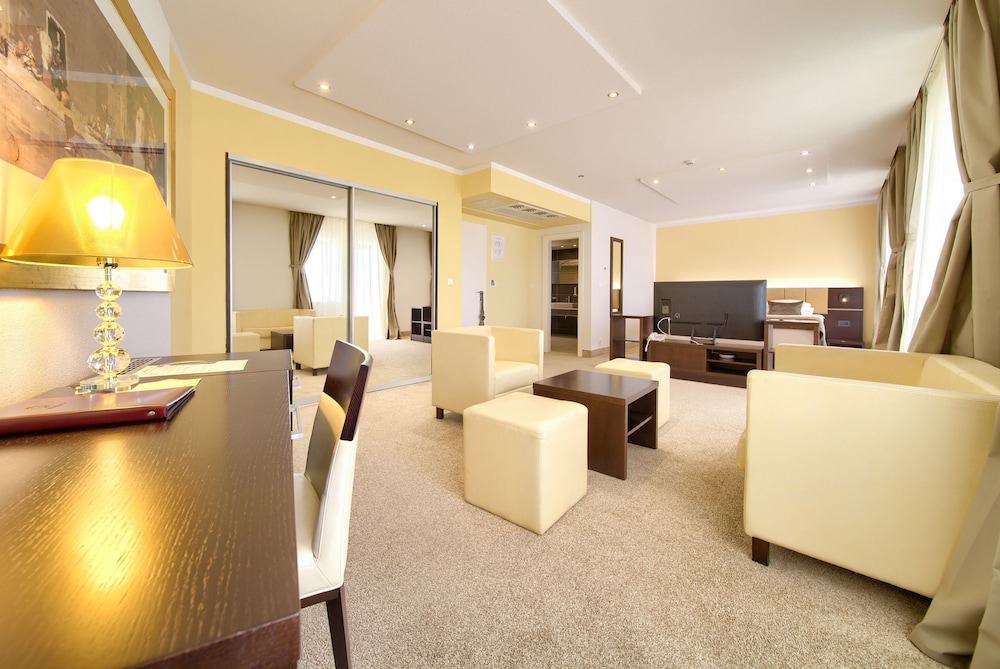 Boutique Hotel Marina 25/40