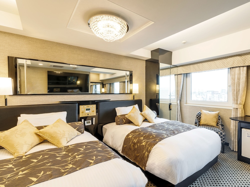 DELUXE, TWIN BEDS