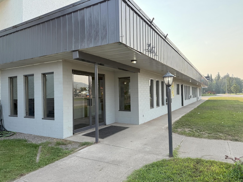 SureStay by Best Western Smithers 50/57