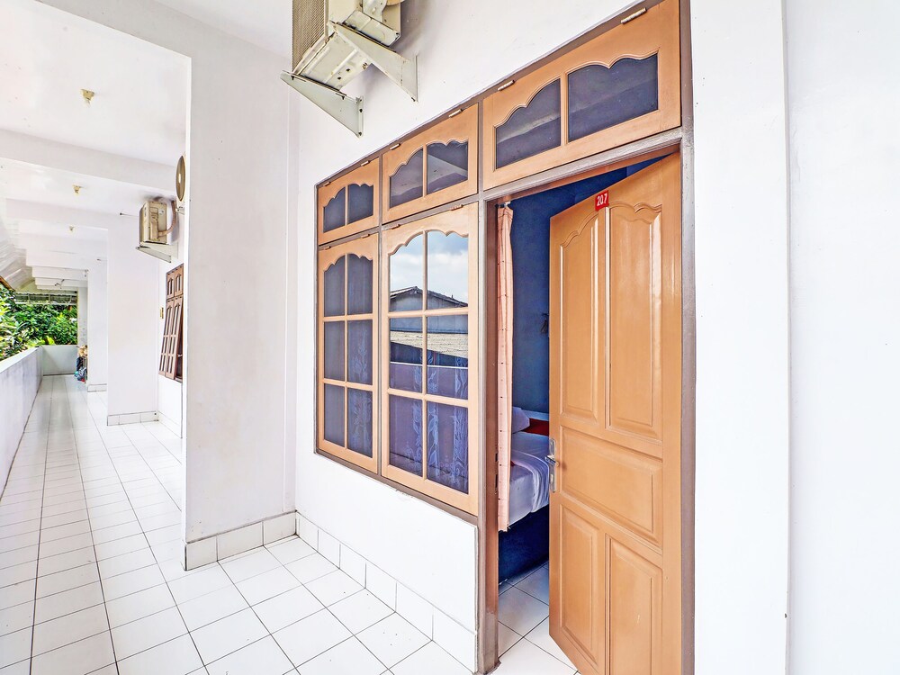 Super OYO 1356 Gusti Residence 10/46