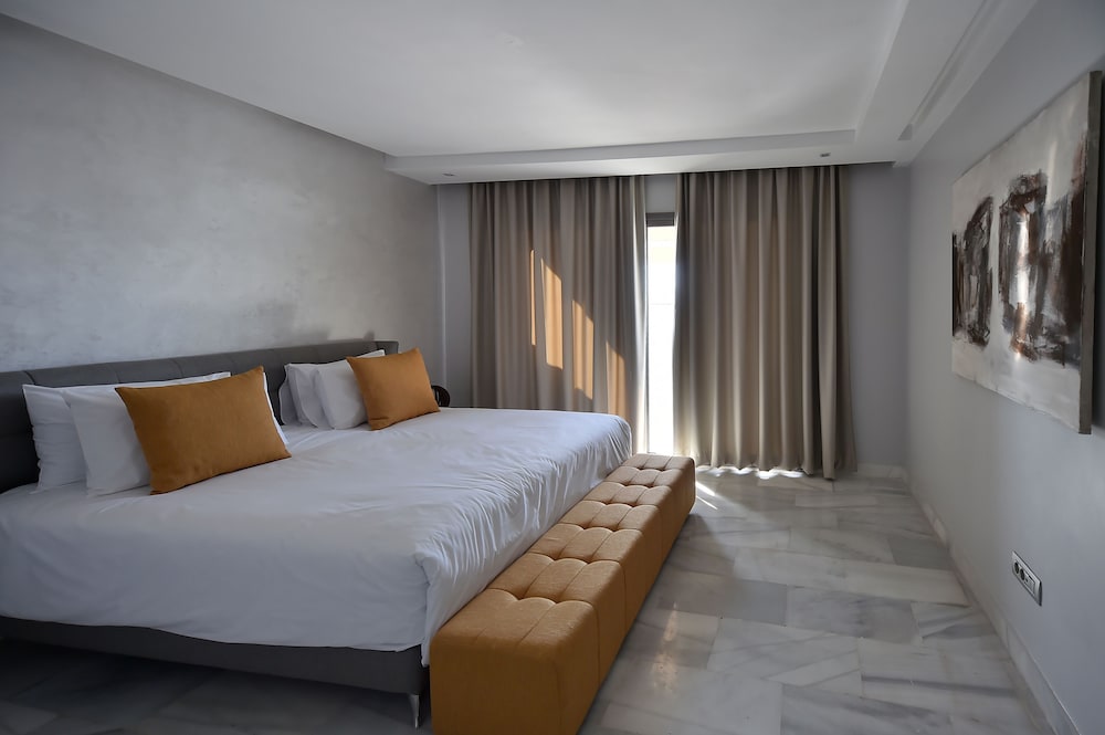 PRESIDENTIAL, SUITE, BALCONY