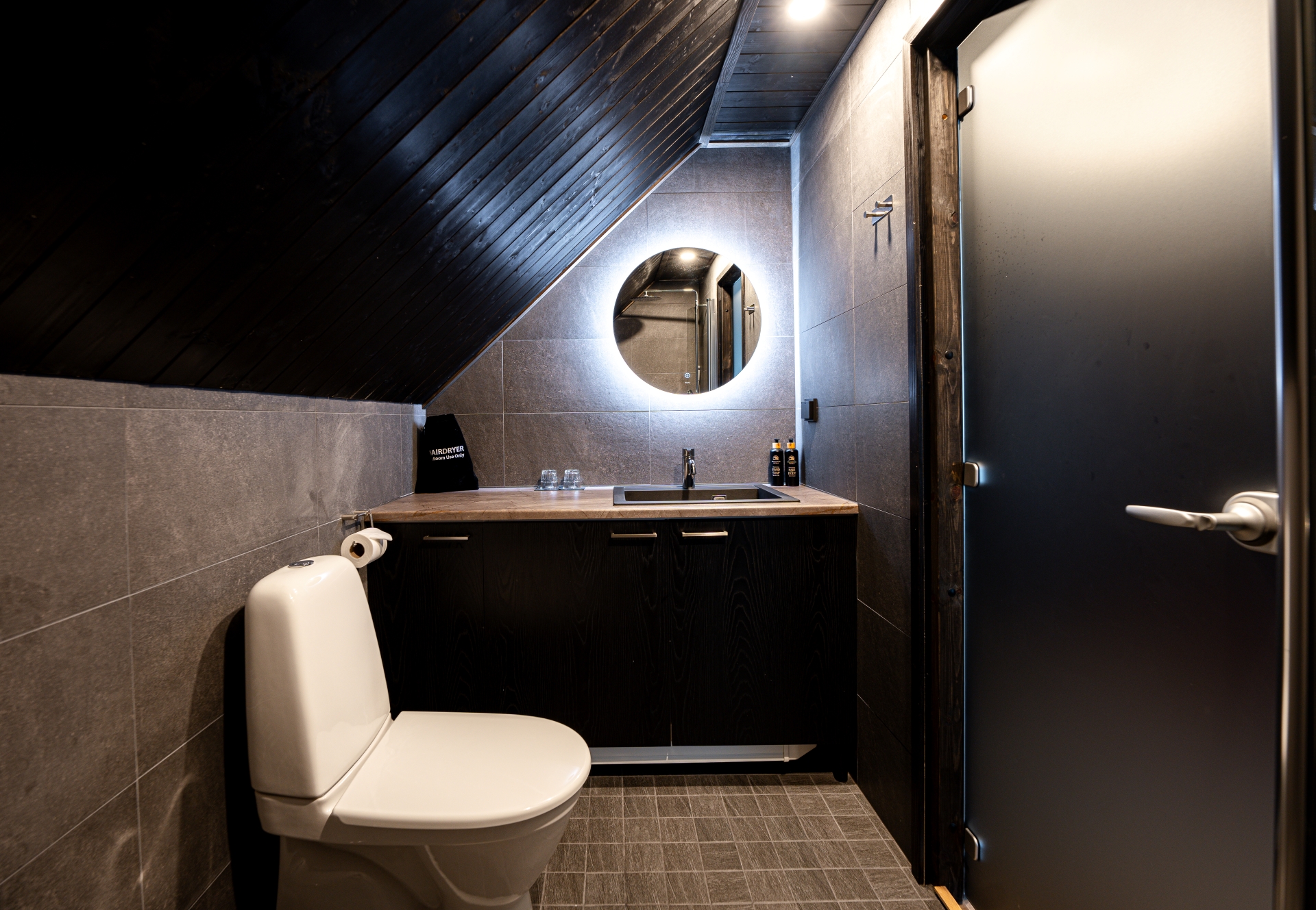 Aurora Premium Cabin