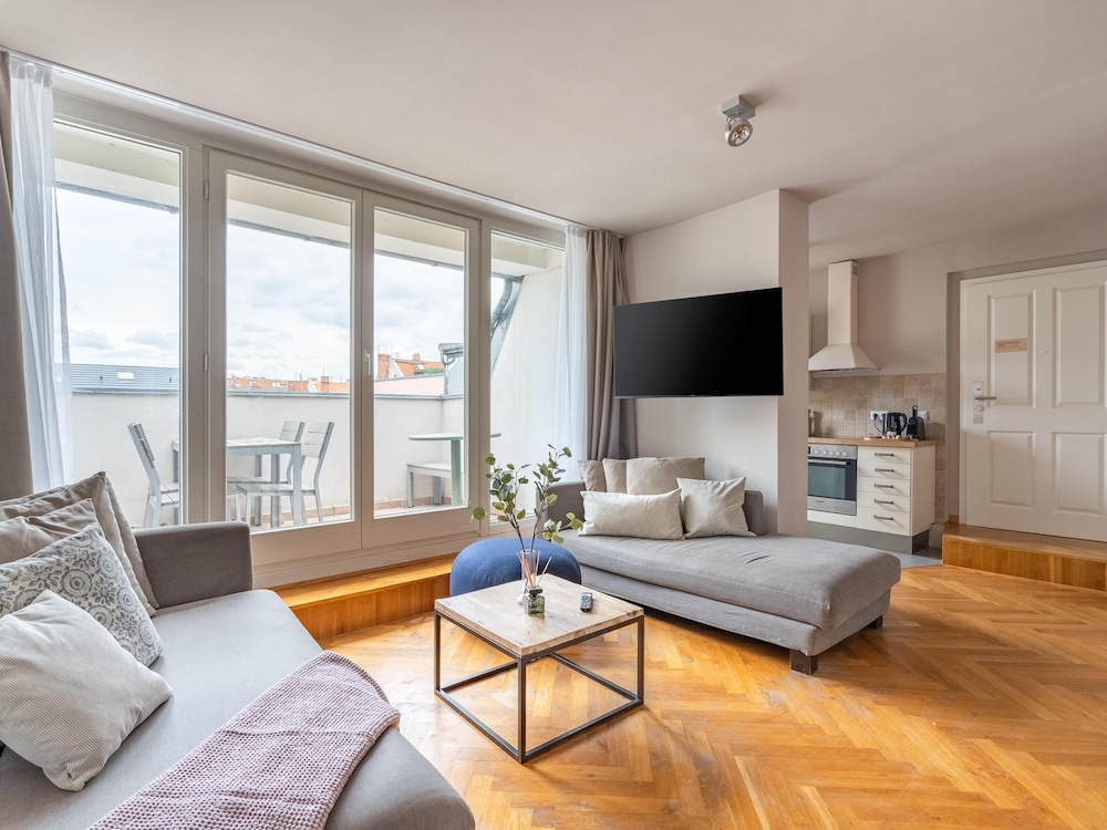 Schoenhouse Apartments 31/50