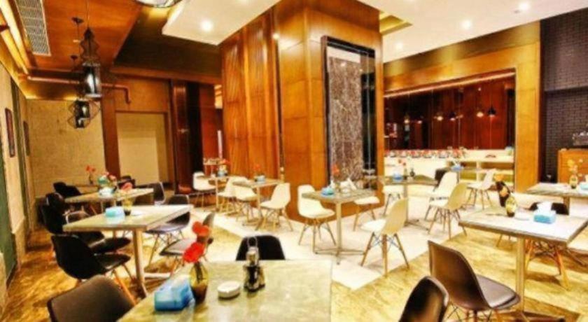 Jinjiang Inn Select (Xi'an Bell Tower North Street Metro Station) 50/67