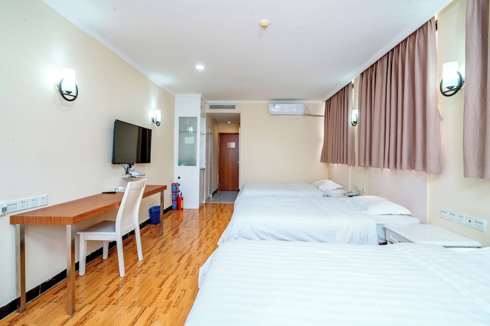LN White House Hotel 30/48