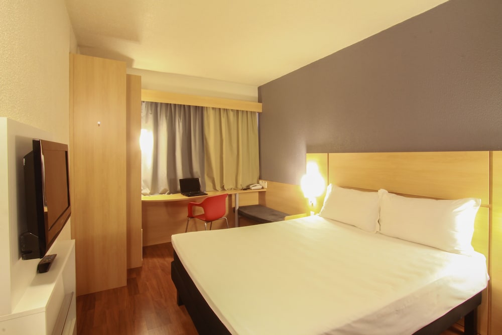 Ibis Joinville 18/58
