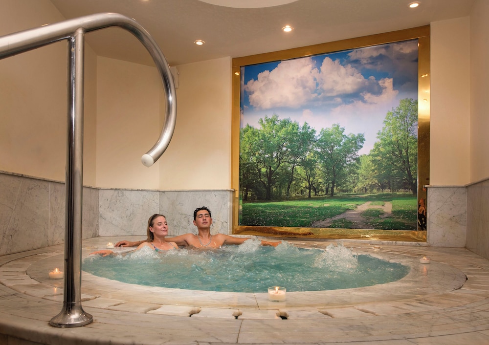 Charmillion Gardens Aqua Park Ex Sea Gardens Resort 19/47