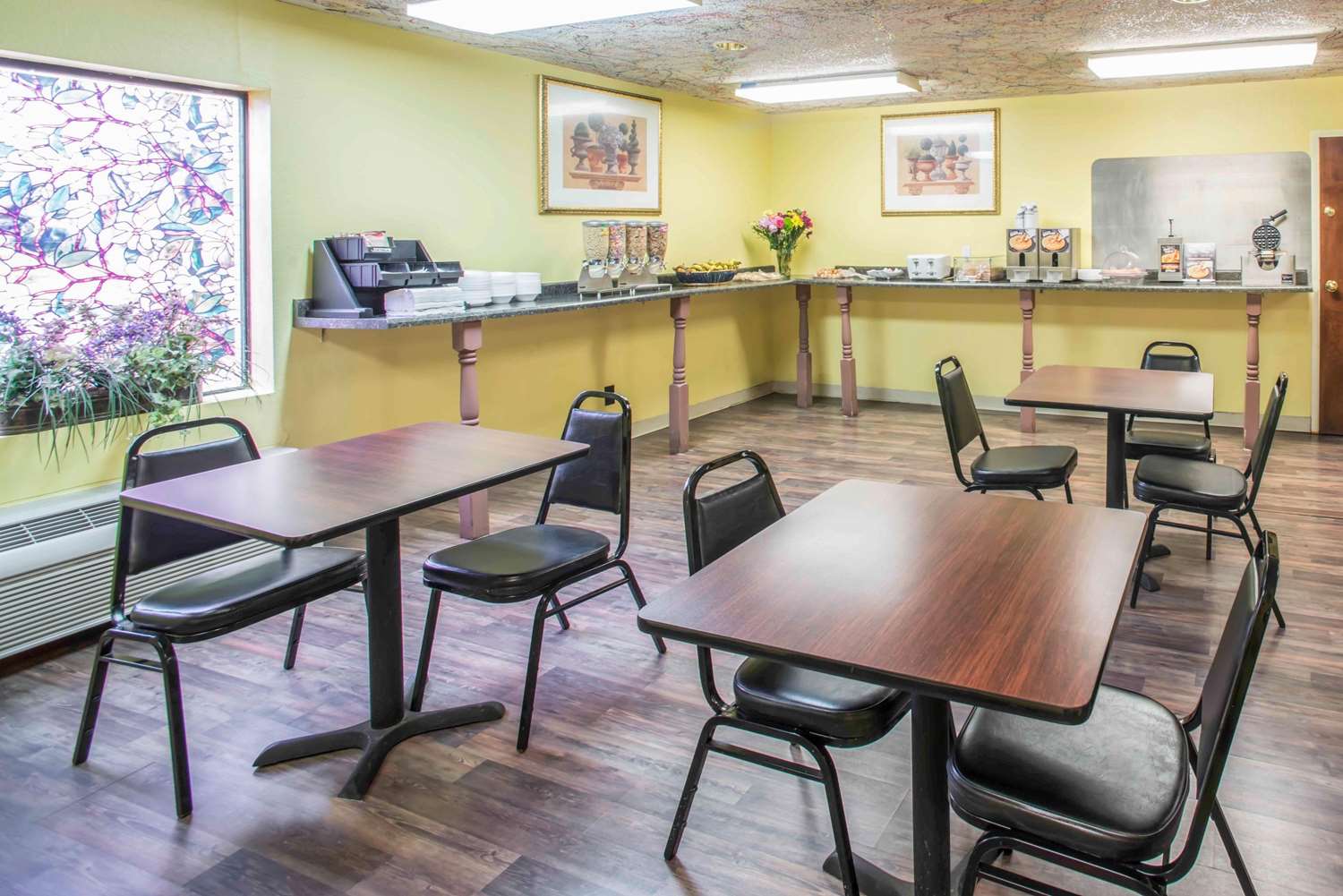 OYO Extended Stay Inn & Suites 13/15