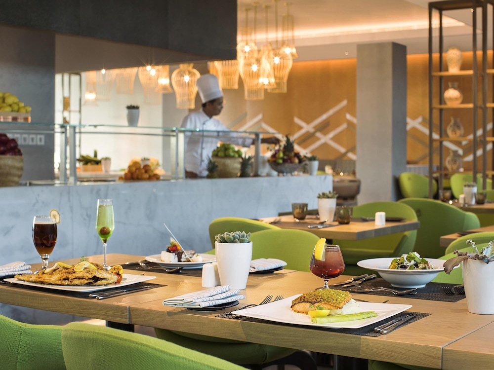 Novotel Muscat Airport 49/75