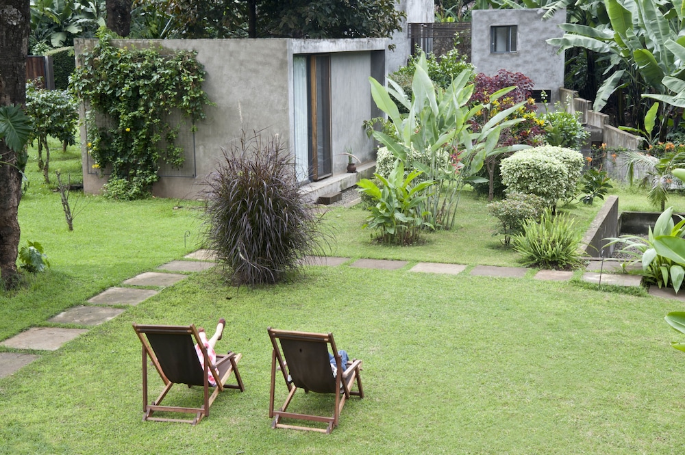 Kaliwa Lodge 41/49