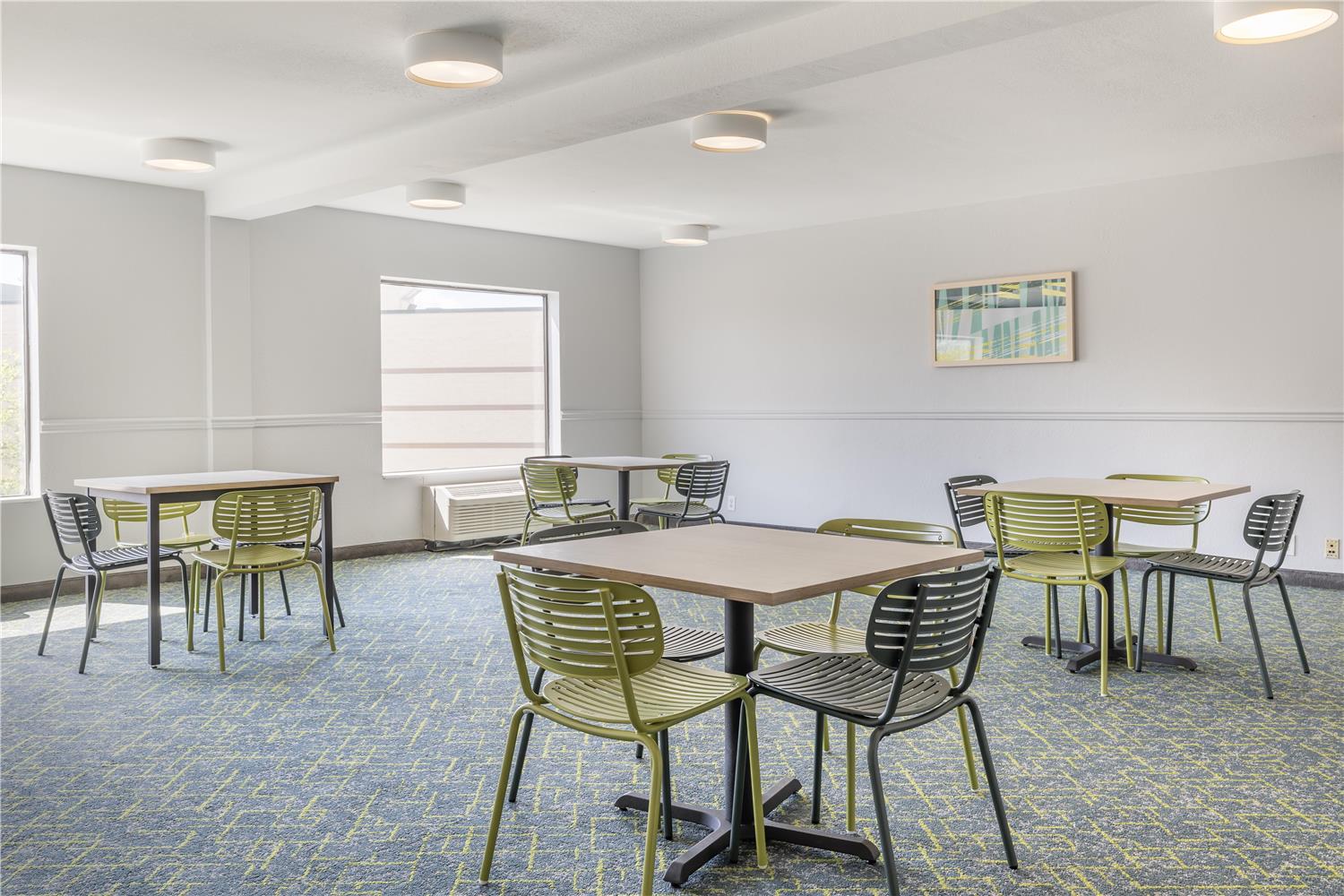 Spark by Hilton La Crosse Onalaska 21/24