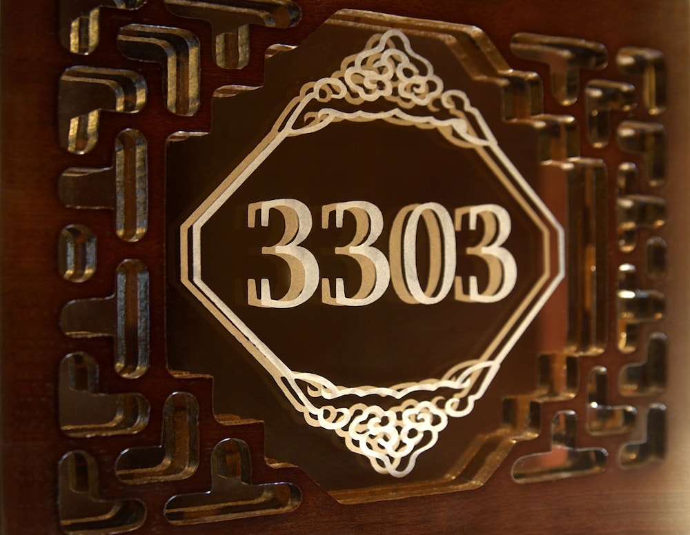 Lan Kwai Fong Hotel 30/54