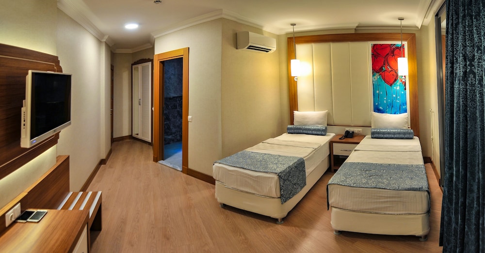 Exelans Hotel & Spa 30/45