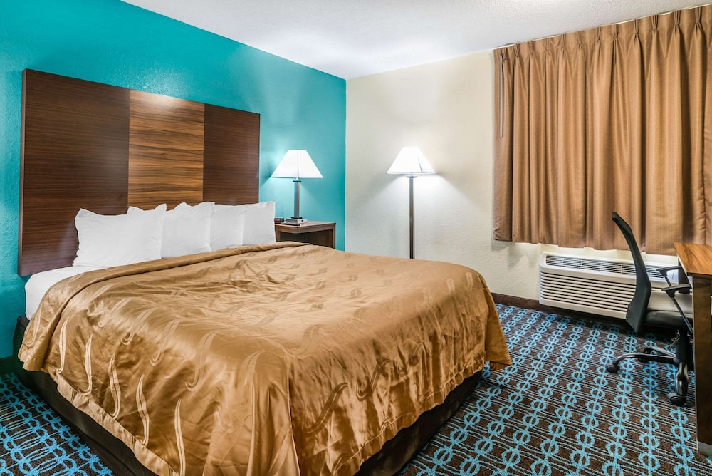 Standard, King Bed