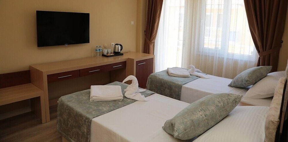 Merveille Hotel 16/48