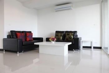 Lae Lay Suites 43/62