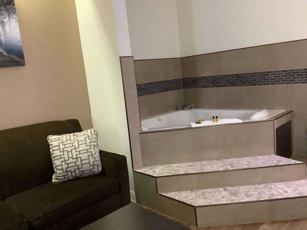 Best Western Plus Madison Inn 20/53