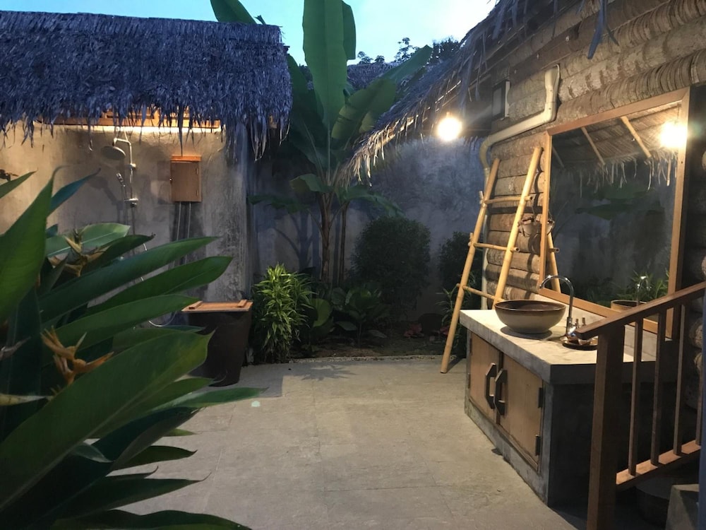 Thap Pala Cottage 48/50
