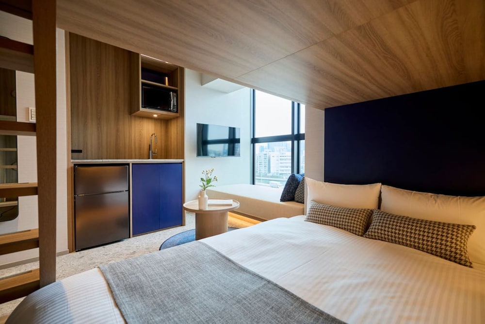 ROOM, BUNK BED, 2 BEDS