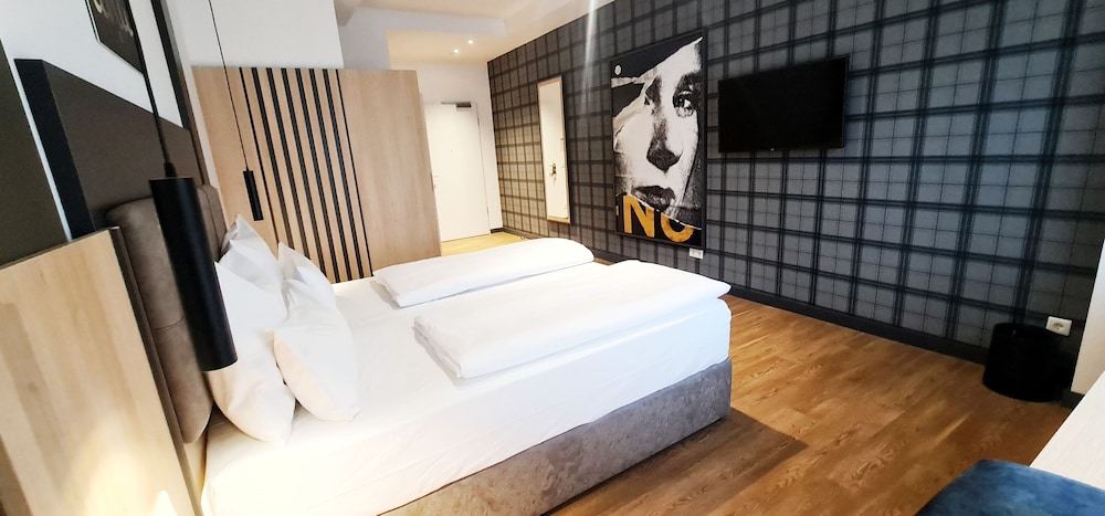 Roomingtons Munich Airport 17/46