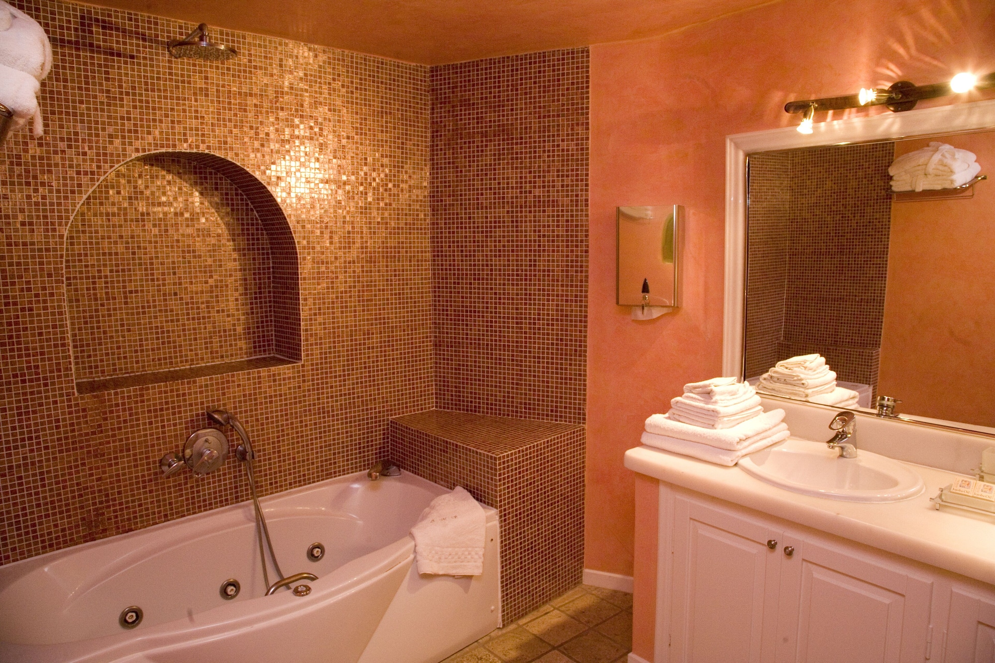 Suite, King Bed, Caldera View, Sofa, Hot Tub