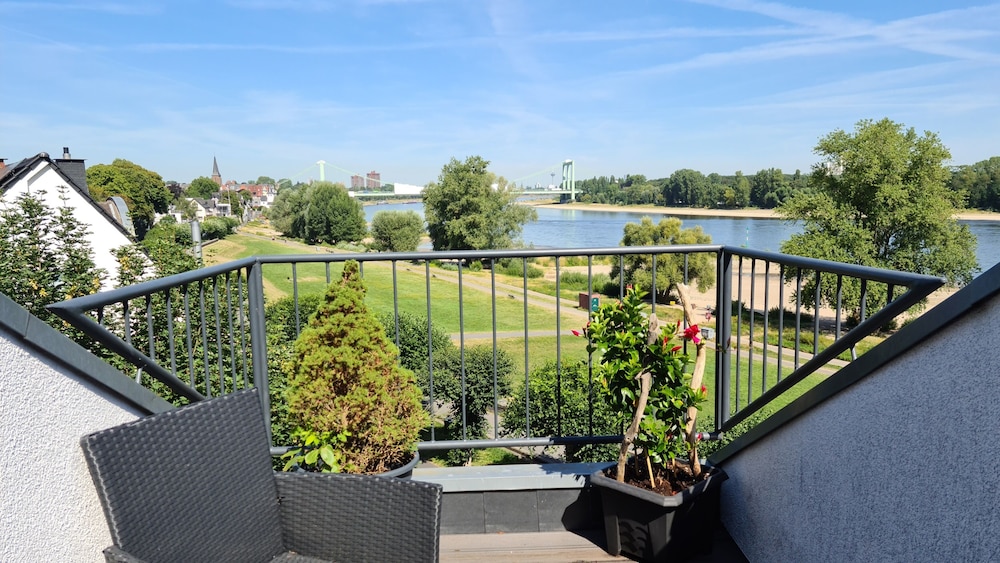 Villahotel Rheinblick 44/50