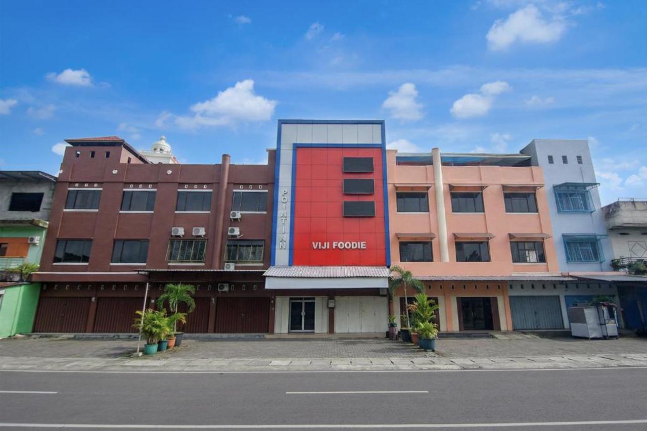 Hotel O near Pantai Losari formerly Point Inn in MAKASSAR