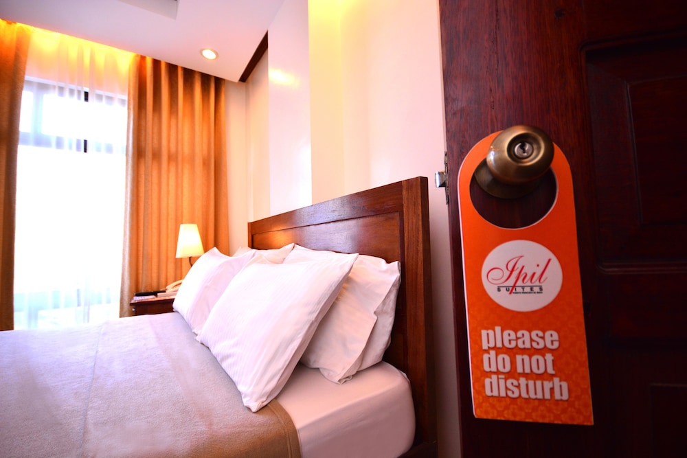 Ipil Suites Puerto Princesa 22/40