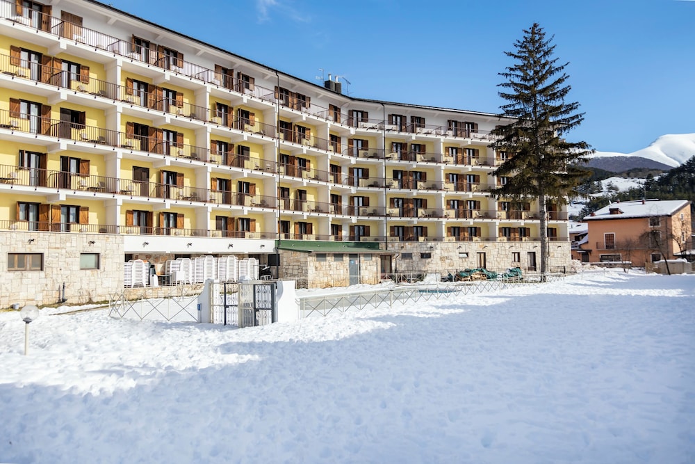 GRAND HOTEL DEL PARCO 8/62