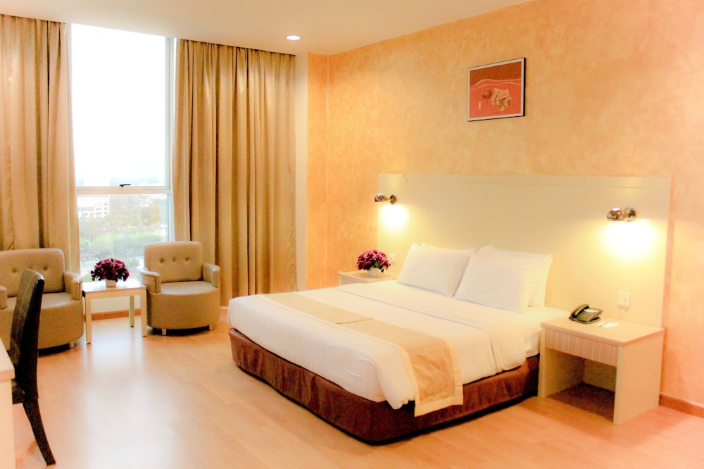 Kingston Hotel 15 @ Tower Regency 13/44