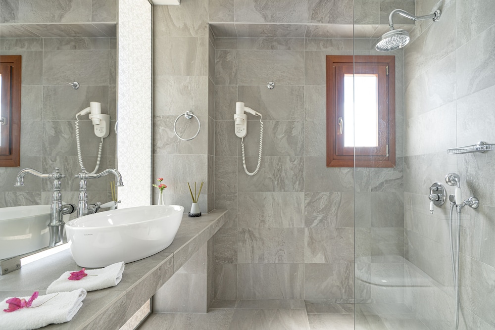 Hermes Suites 42/50