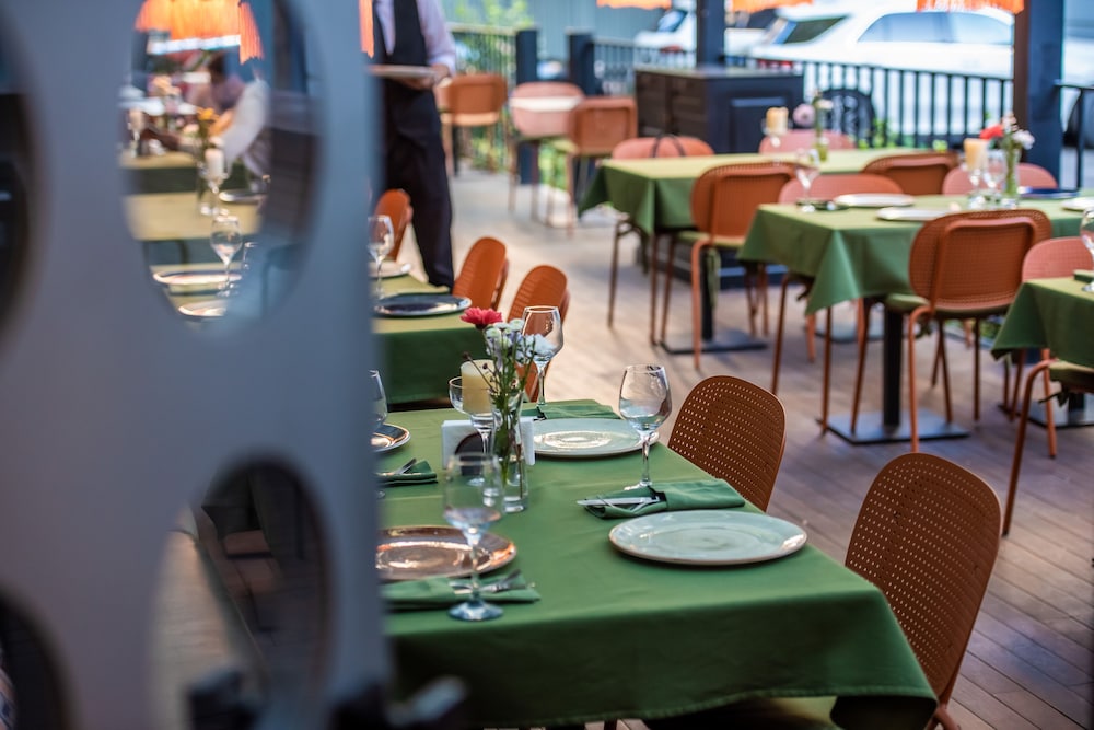 Hotel Twenties Tbilisi - Stay & Dine 49/65