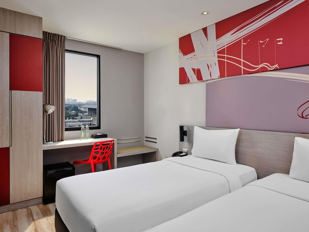 Ibis Bangkok Impact 27/75