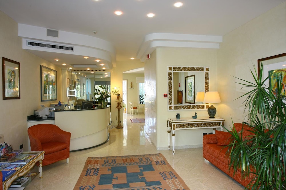 Hotel Helios 11/56