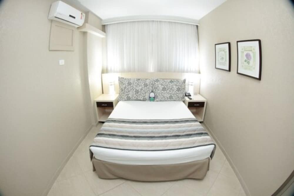 Hotel Metropole Maringa 16/69