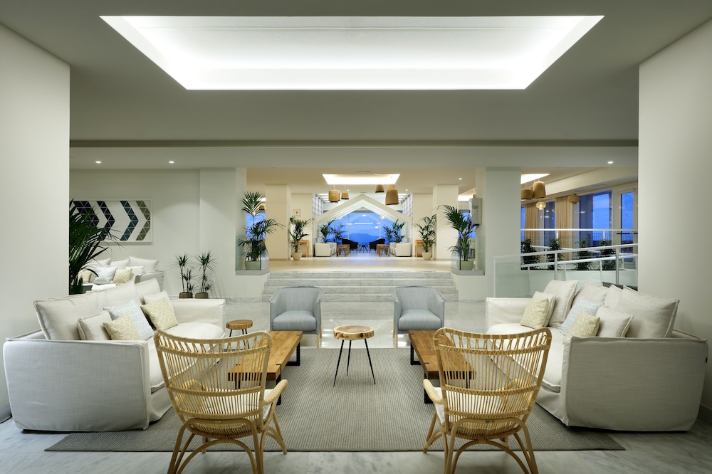 Palladium Hotel Menorca 38/65