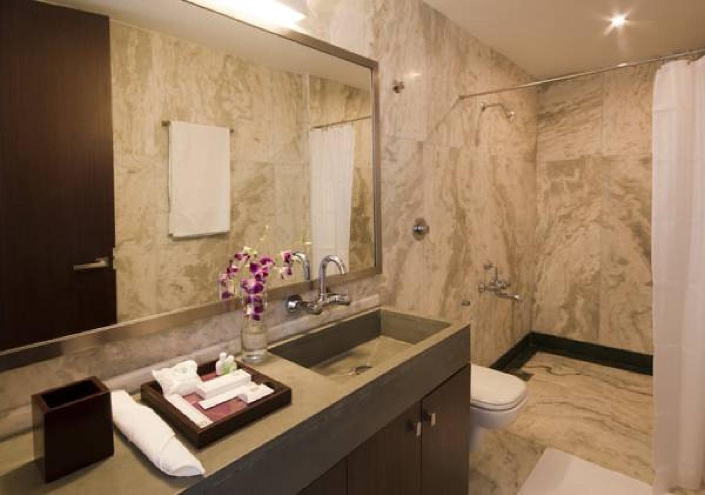 The Park Slope Hotel 15/16